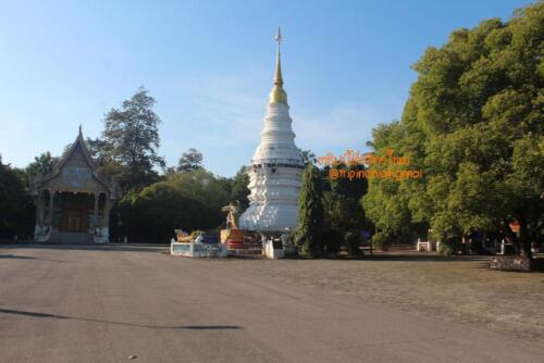 wat-pa-charoen-tham-05