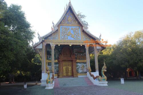 wat-pa-charoen-tham-10