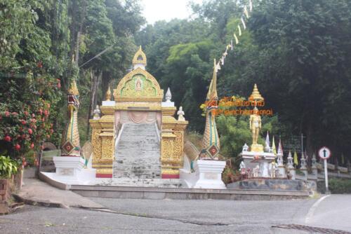 wat-phra-that-doi-saket-04